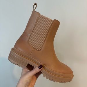 Crown Vinrage Gianza boots